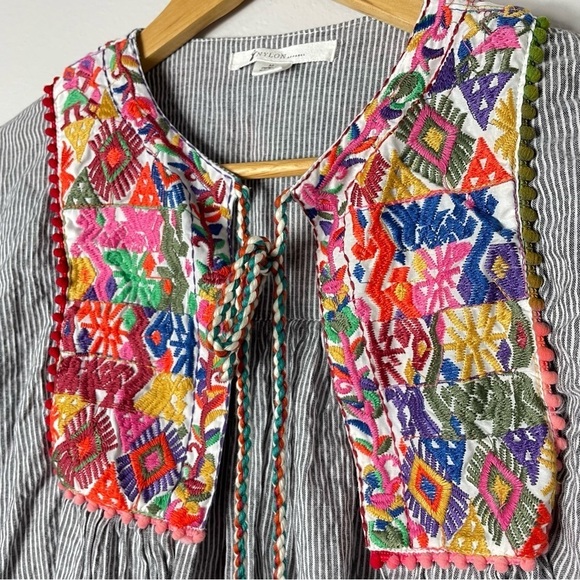 Nylon Apparel Embroidered Layover Layering Top Size M - Picture 4 of 9